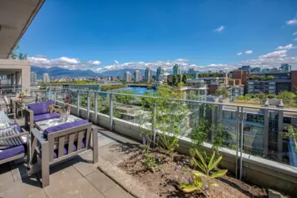 Office / Den Photo of 901 1616 Columbia Street, Vancouver, BC