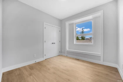 Hallway Photo of 946 Dansey Avenue, Coquitlam, BC