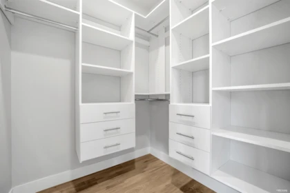 Laundry Room Photo of 946 Dansey Avenue, Coquitlam, BC