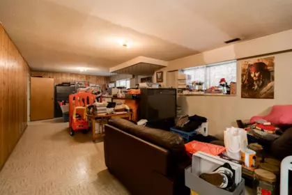 Garage Interior Photo of 437 E 55th Avenue, Vancouver, BC