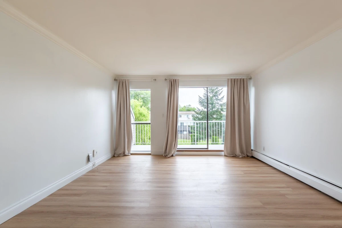 Living Room Photo of 74 17712 60 Avenue, Surrey, BC