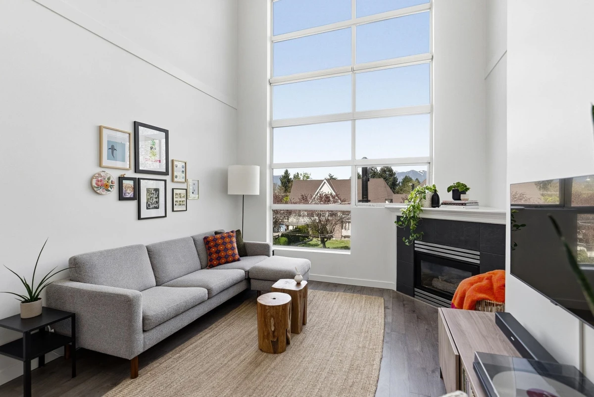 Family Room Photo of 327 418 E Broadway, Vancouver, BC