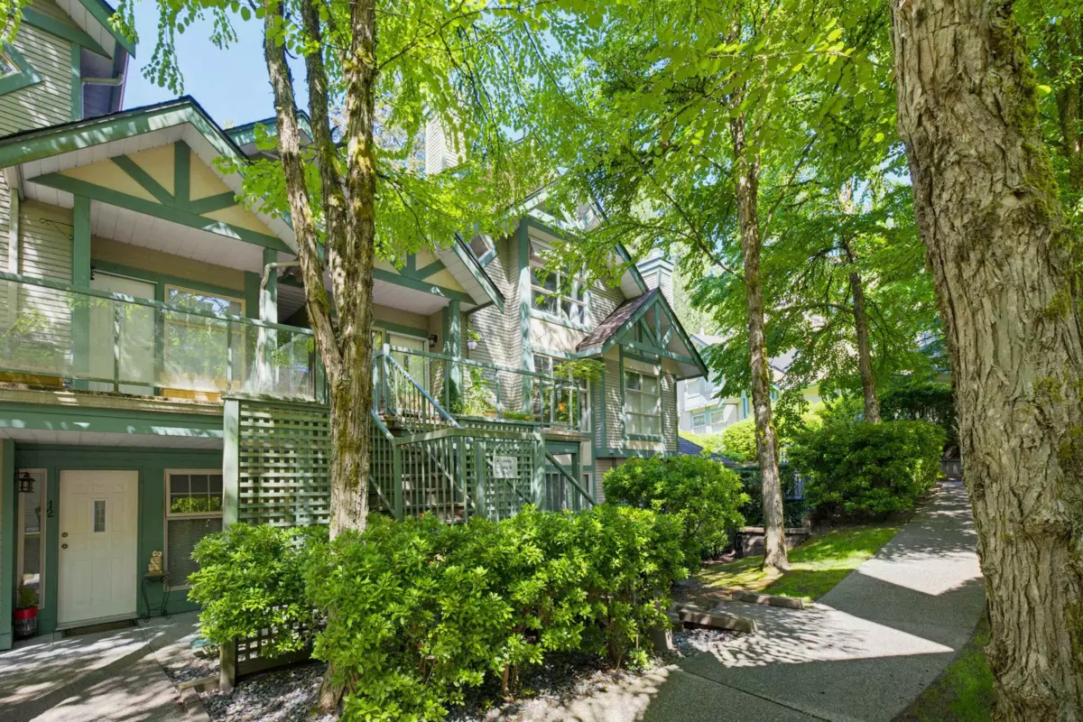 Family Room Photo of 18 65 Foxwood Drive, Port Moody, BC