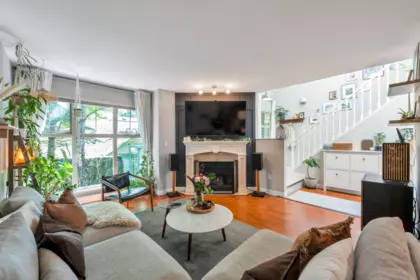 Breakfast Nook Photo of 18 65 Foxwood Drive, Port Moody, BC