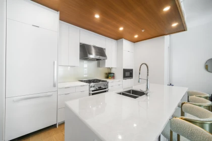 Kitchen Island Photo of 301 6697 Nelson Avenue, West Vancouver, BC