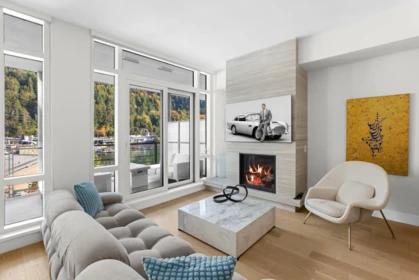 301 6697 Nelson Avenue, West Vancouver, BC, West Vancouver — Apartment/Condo for sale