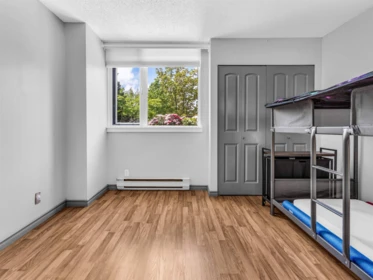 202 3980 Carrigan Court, Burnaby, BC, Burnaby — Apartment/Condo for sale