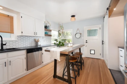 Primary Bathroom Photo of 3120 Turner Street, Vancouver, BC