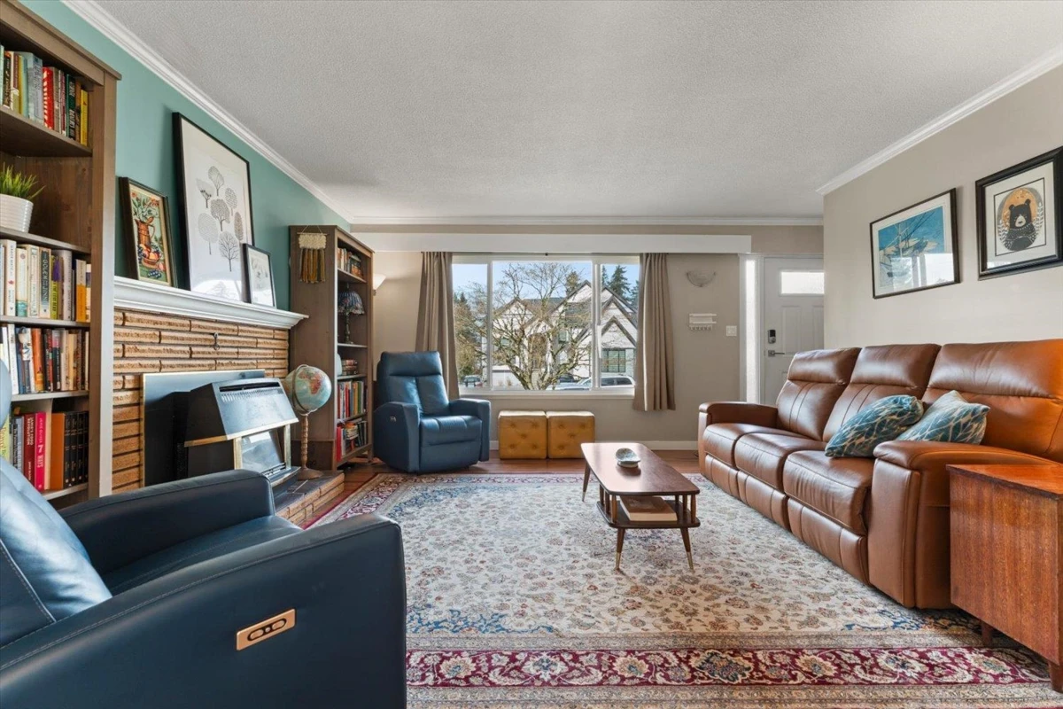 Dining Area Photo of 34452 York Avenue, Abbotsford, BC