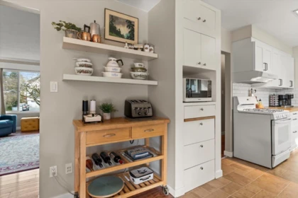 Breakfast Nook Photo of 34452 York Avenue, Abbotsford, BC