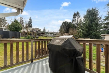 Swimming Pool Photo of 34452 York Avenue, Abbotsford, BC