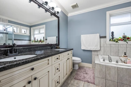 Mudroom Photo of 35527 Zanatta Place, Abbotsford, BC