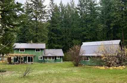 Mudroom Photo of 50585 Slanzi Road, Boston Bar / Lytton, BC
