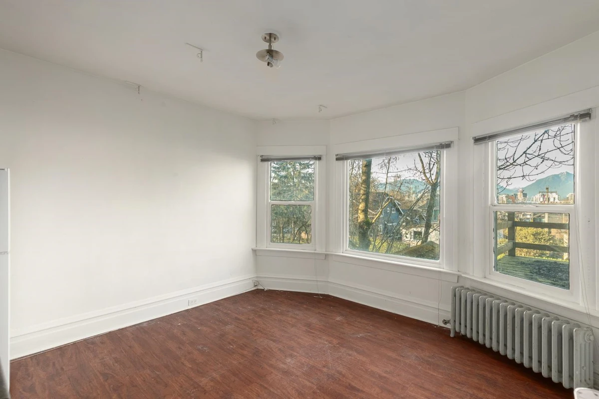 Dining Area Photo of 236 W 12th Avenue, Vancouver, BC