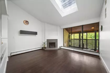 304 141 W 13th Street, North Vancouver, BC, North Vancouver — Apartment/Condo for sale
