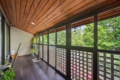 Loft / Bonus Room Photo of 304 141 W 13th Street, North Vancouver, BC