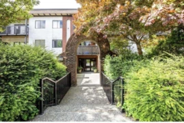 203 211 W 3rd Street, North Vancouver, BC