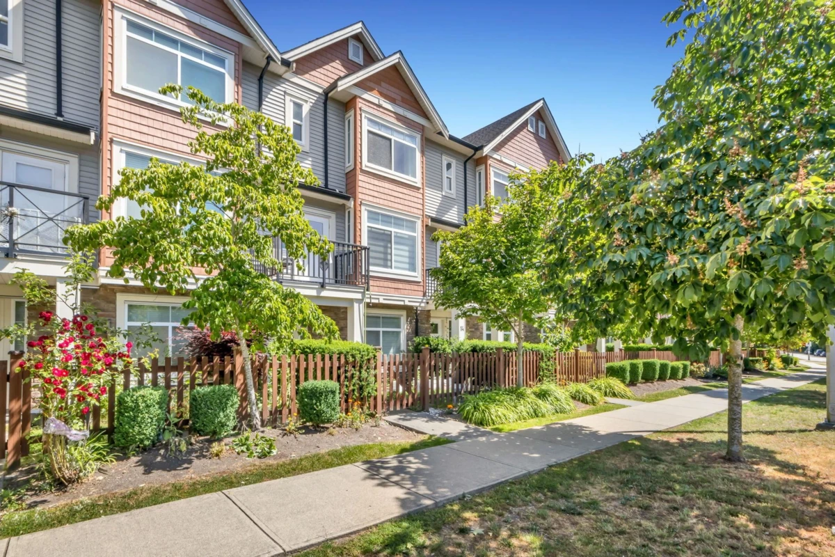 Exterior Rear Photo of 15 12091 70 Avenue, Surrey, BC