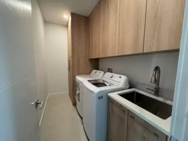 Mudroom Photo of 967 52a Street, Delta, BC