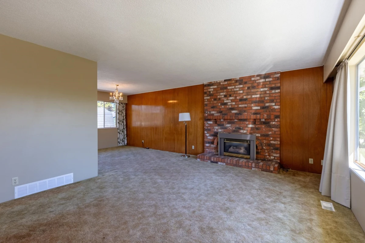 Family Room Photo of 3371 Vincent Street, Port Coquitlam, BC