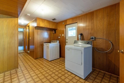 Basement Recreation Room Photo of 3371 Vincent Street, Port Coquitlam, BC