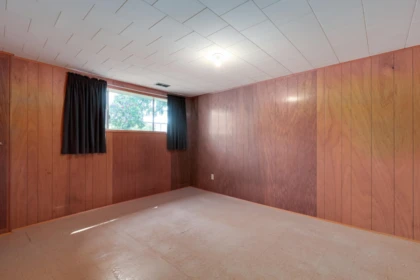Powder Room Photo of 3371 Vincent Street, Port Coquitlam, BC