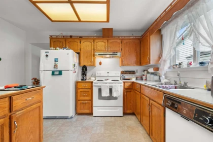 Laundry Room Photo of 6942 Coach Lamp Drive, Chilliwack, BC