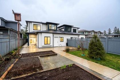 Front Yard Photo of 7962 Edmonds Street, Burnaby, BC