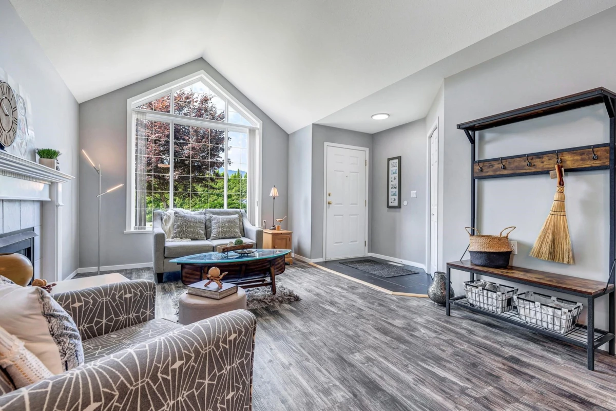 Living Room Photo of 12 1548 Mackay Crescent, Agassiz, BC