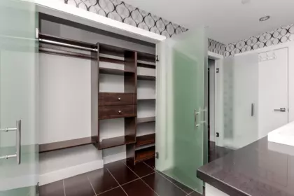Mudroom Photo of 1540 Maple Street, White Rock, BC