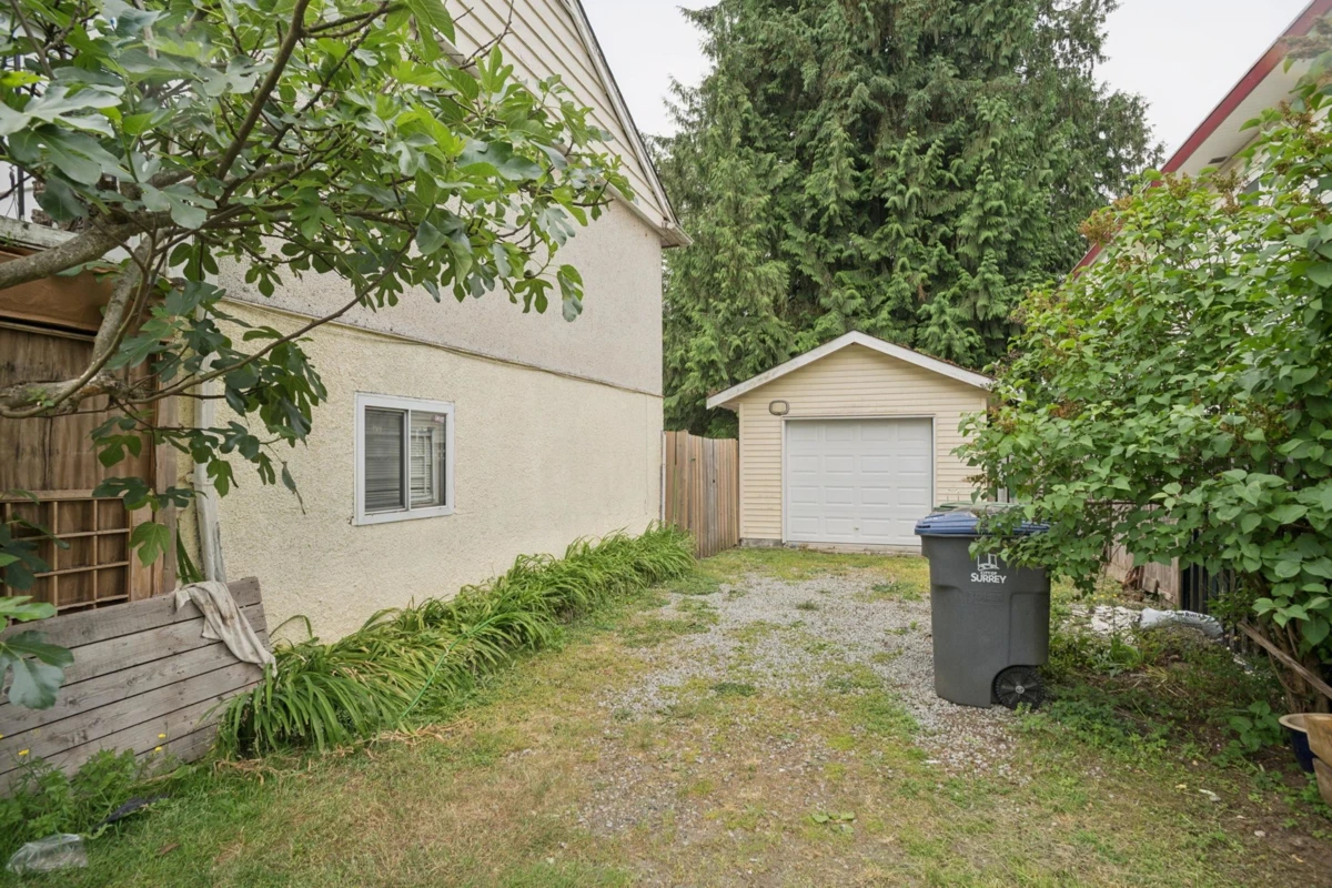 Living Room Photo of 12882 100 Avenue, Surrey, BC