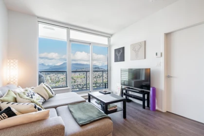4210 1955 Alpha Way, Burnaby, BC, Burnaby — Apartment/Condo for sale