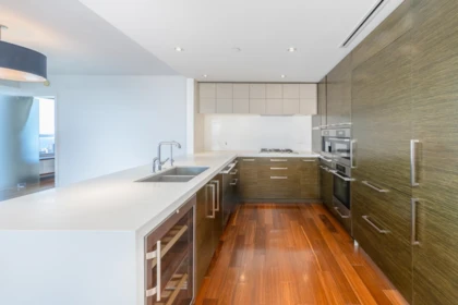 Kitchen Island Photo of 3904 667 Howe Street, Vancouver, BC