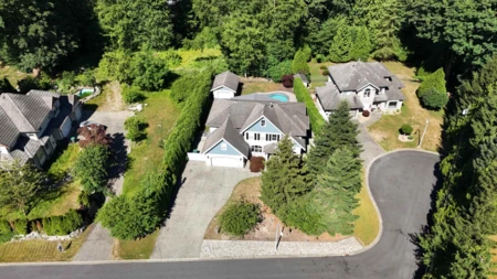 Fitness Center Photo Near 9855 182 Street, Surrey, BC