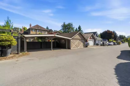 Outdoor Kitchen Photo of 205 Fourth Avenue, New Westminster, BC