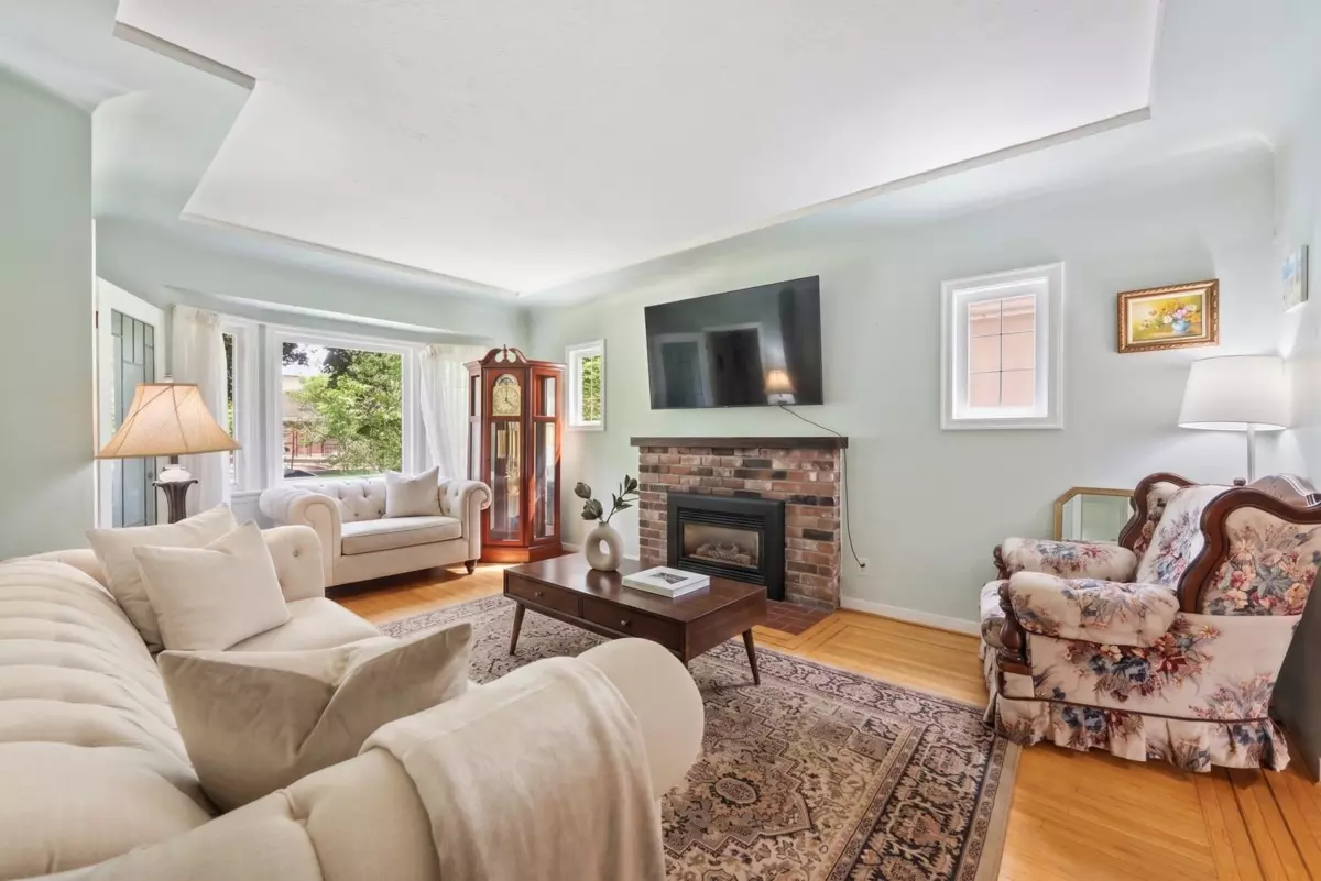 Family Room Photo of 3079 Crown Street, Vancouver, BC