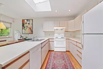 Breakfast Nook Photo of 3079 Crown Street, Vancouver, BC