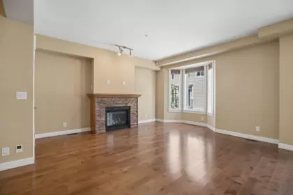Kitchen Photo of 132 20738 84 Avenue, Langley, BC