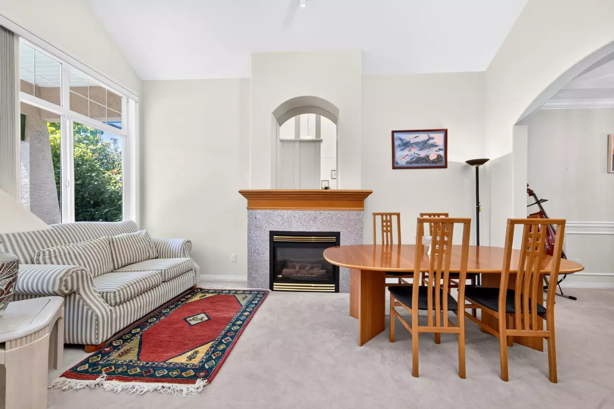 Family Room Photo of 6215 Dunsmuir Crescent, Richmond, BC