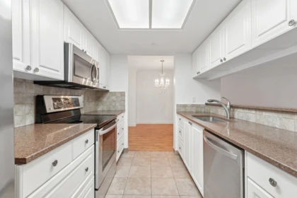 Walk-In Closet Photo of 701 739 Princess Street, New Westminster, BC