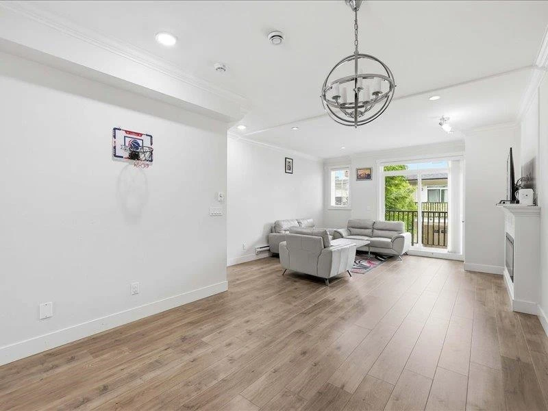 Family Room Photo of 174 13898 64 Avenue, Surrey, BC