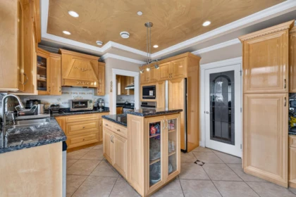Breakfast Nook Photo of 2420 Scarboro Avenue, Vancouver, BC