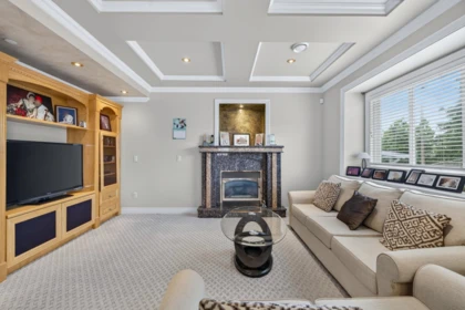 Powder Room Photo of 2420 Scarboro Avenue, Vancouver, BC
