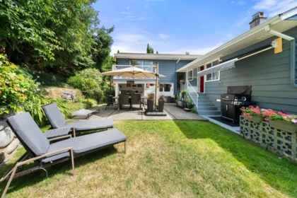 Hot Tub / Spa Photo of 674 Blueridge Avenue, North Vancouver, BC