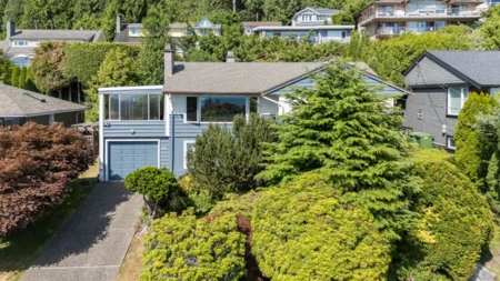 674 Blueridge Avenue, North Vancouver, BC, North Vancouver — Single Family Residence for sale
