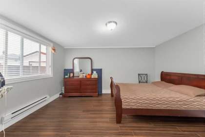 Basement Recreation Room Photo of 13111 73a Avenue, Surrey, BC