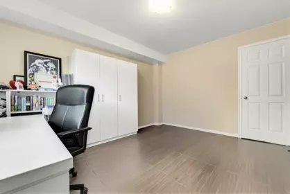 Mudroom Photo of 27 9451 Granville Avenue, Richmond, BC