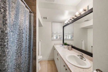 Guest Bathroom Photo of 1457 SE Marine Drive, Vancouver, BC