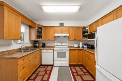 Kitchen Photo of 1457 SE Marine Drive, Vancouver, BC