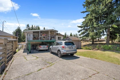 Office / Den Photo of 1457 SE Marine Drive, Vancouver, BC